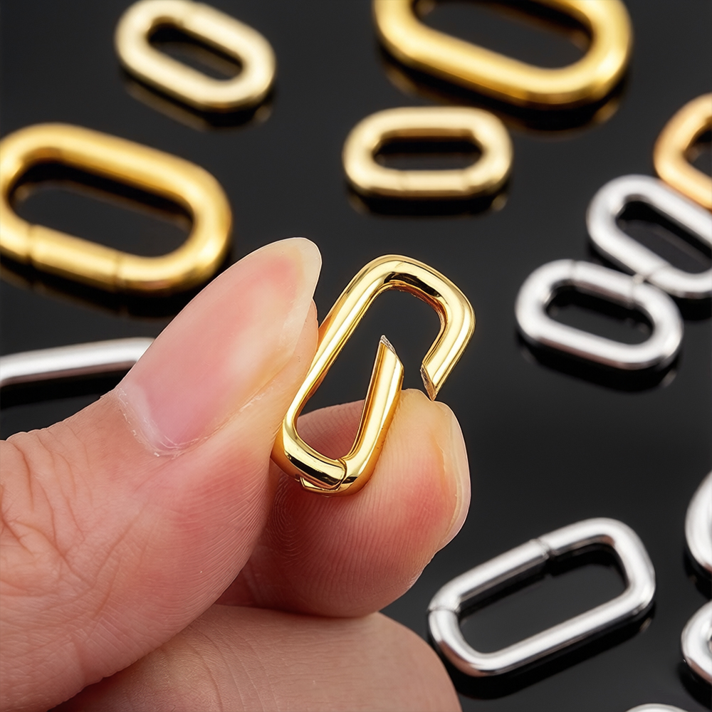 Gold Plated Jewelry - قطعتان من مشابك قلادة بيضاوية مطلية