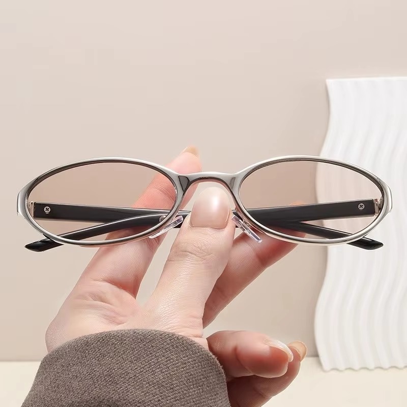 نظارات شمسية بتصميم بيضاوي عتي - مراجعة Designer Sunglasses وسعره